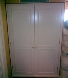 Guest cabinetry
